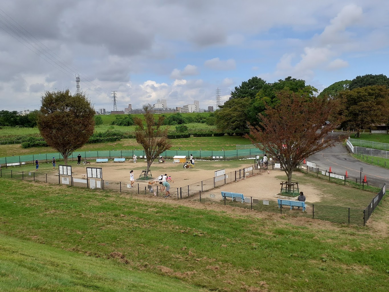 庄内緑地ドッグラン
