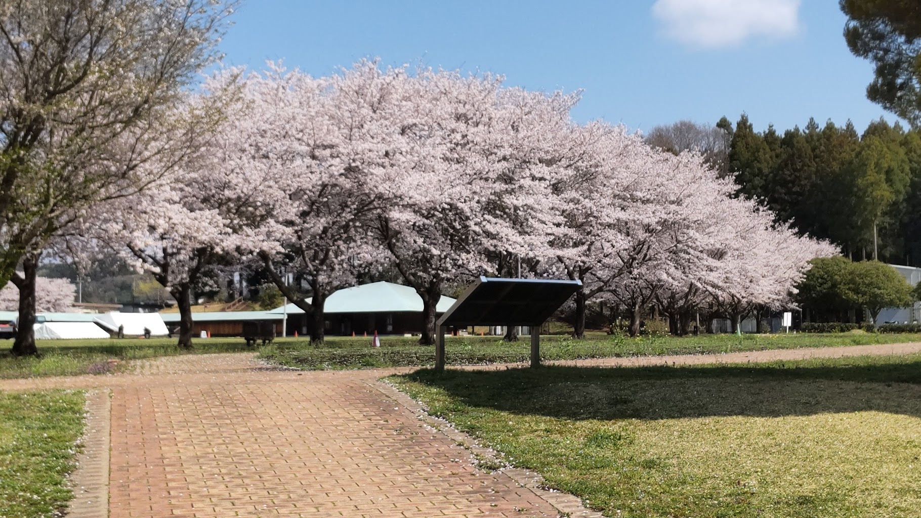 ろまんちっく村 にぎわい広場