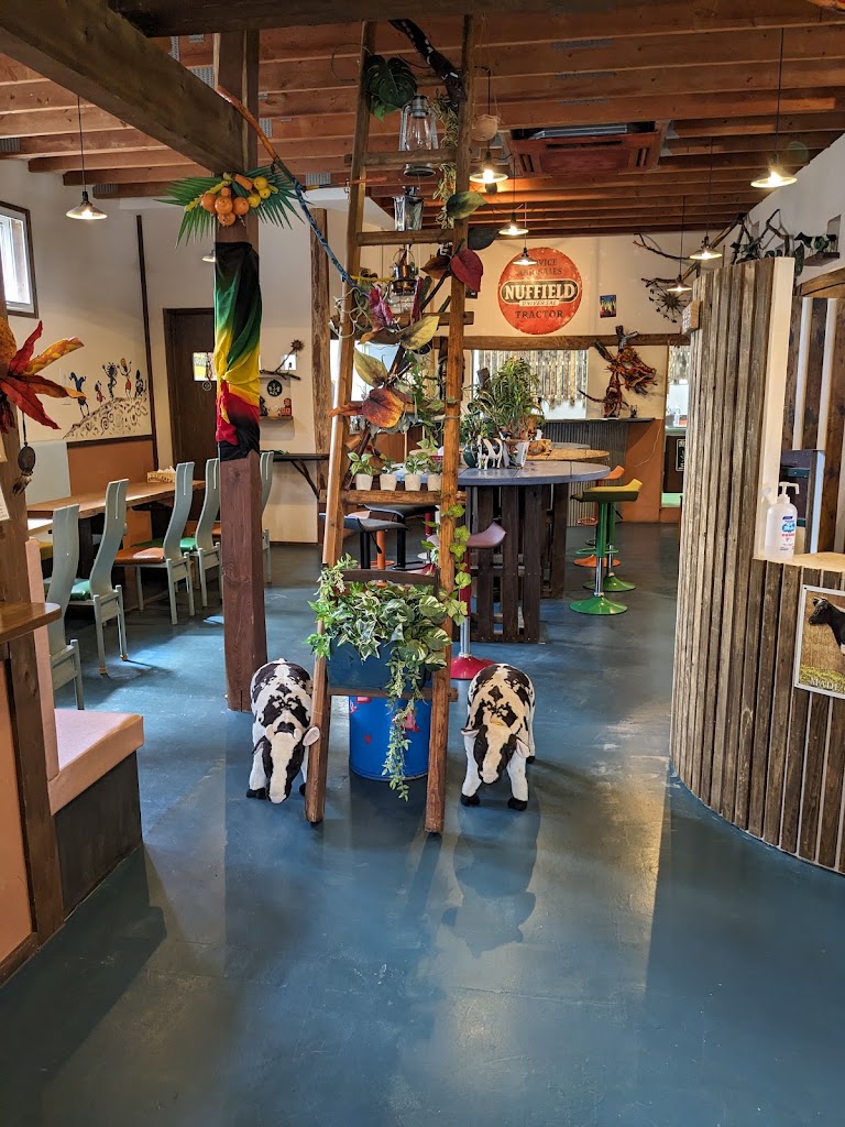 牛小屋のアイス　ドッグラン