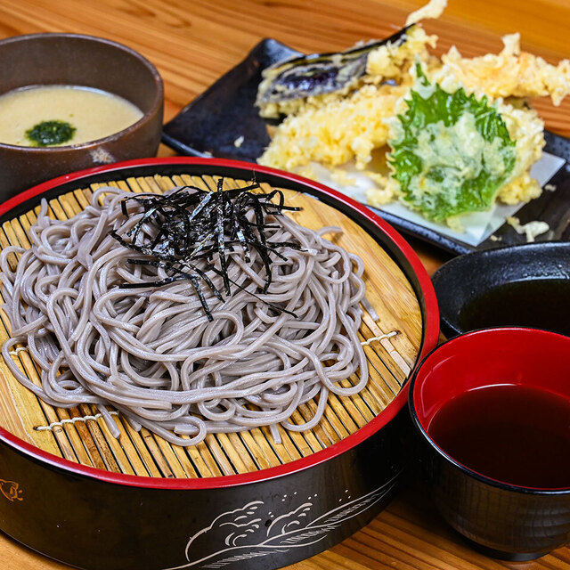 昇仙峡 甲州郷土料理 ほうとう・うなぎ わらじ