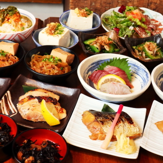 土鍋炊きご飯 おこめとおかず 東銀座店