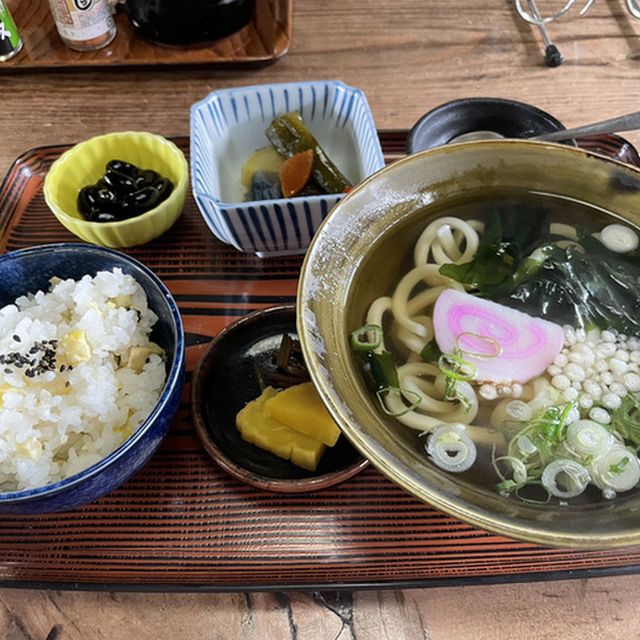 丹波猪村 本館 食堂