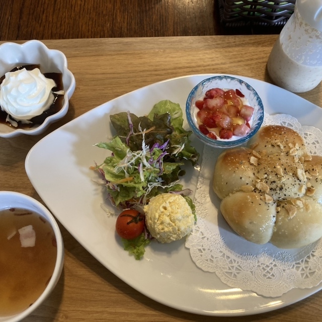 自家焙煎コーヒー モモ カフェ