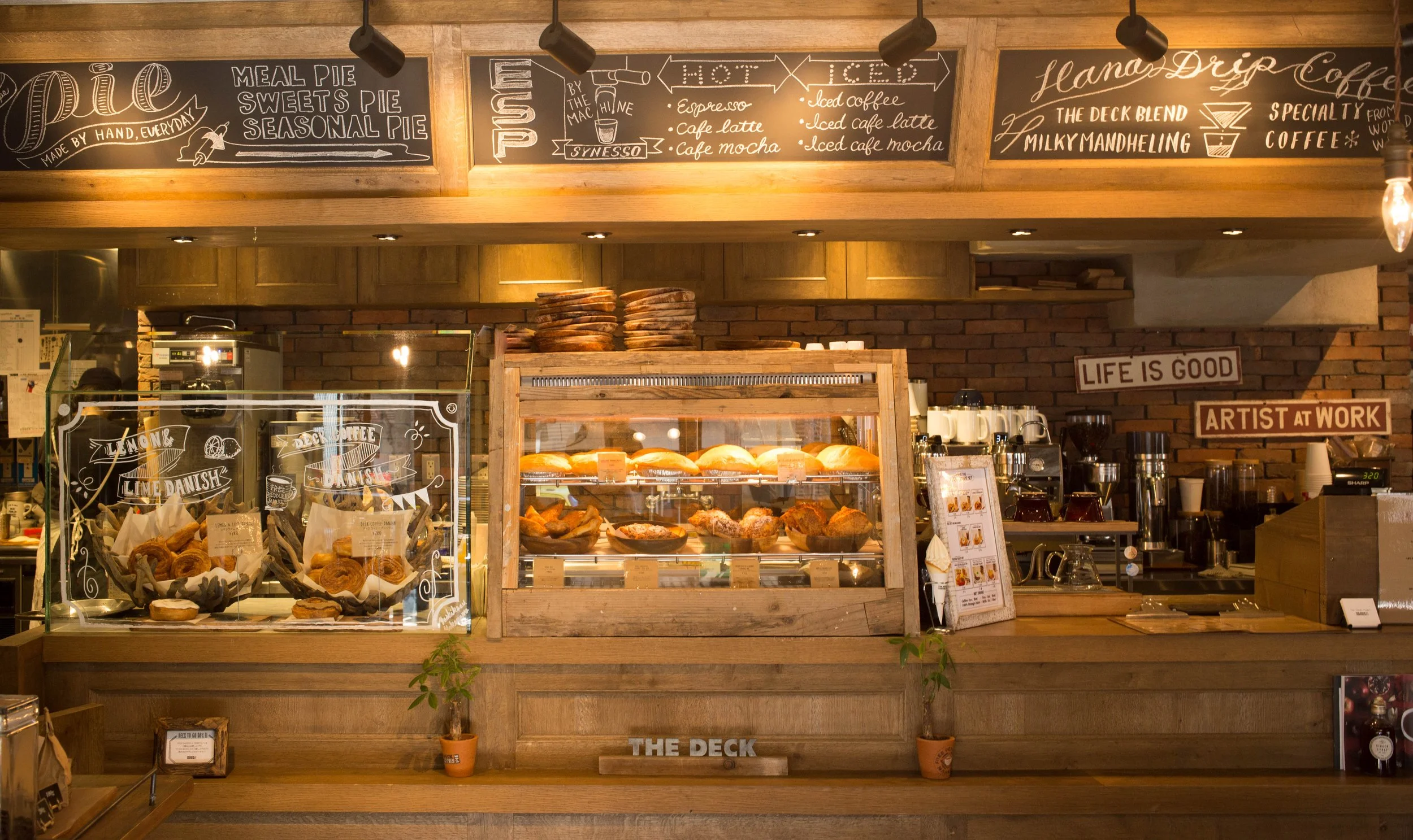 ザ デック コーヒー&パイ