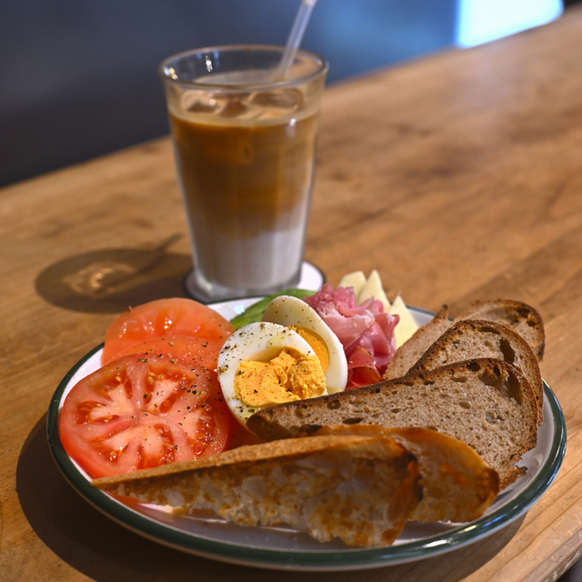 イキ ロースタリー&イータリー