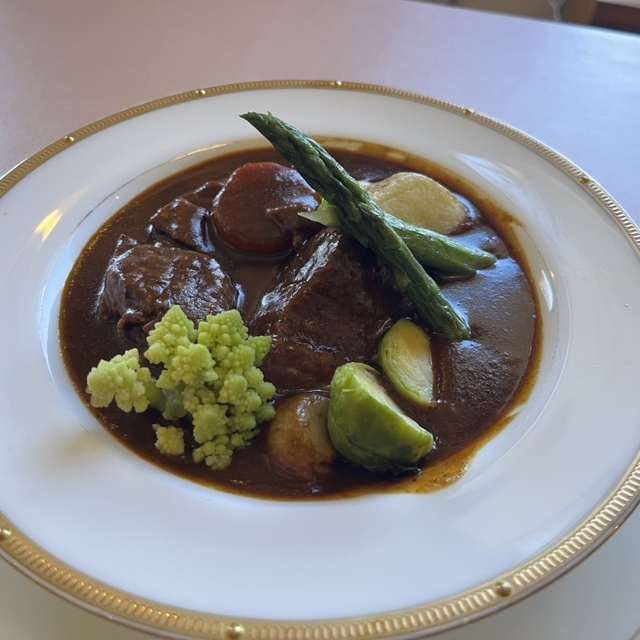 レストラン メープル