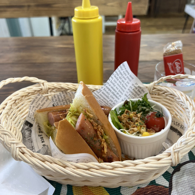 スポーツカフェ ろじうら珈琲店