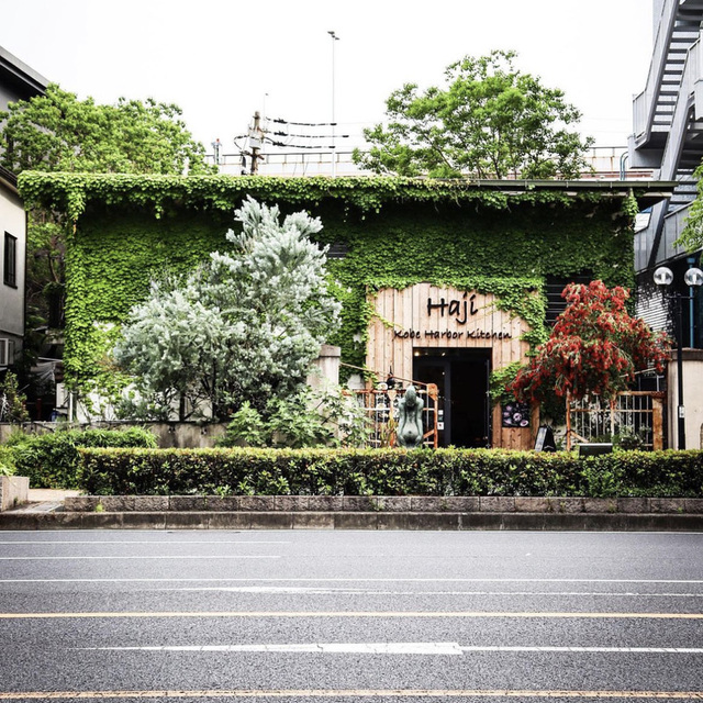 コウベハーバーキッチン ハジ