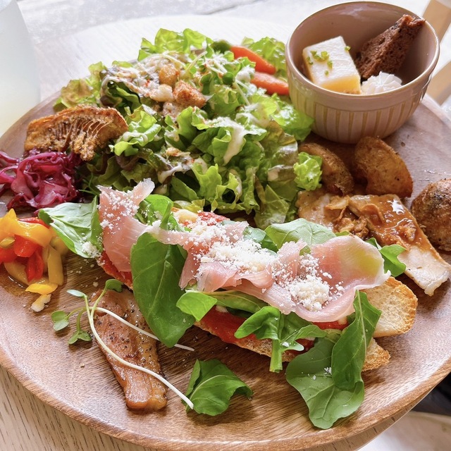 ピザトースト&カフェ もんてびあんこ