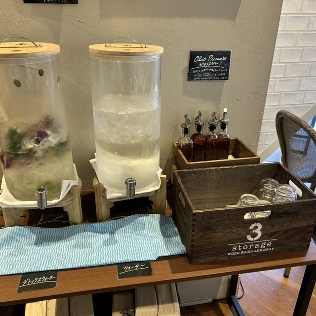 ヨロ研カフェ 美園店