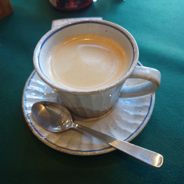 信楽陶舗 大小屋