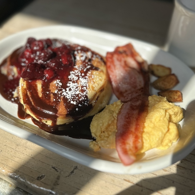 ブレックファースト＆ブランチ ジェイドファイブ