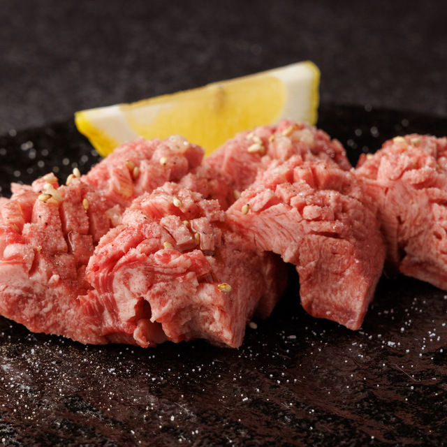 焼肉うちわ 広尾白金店