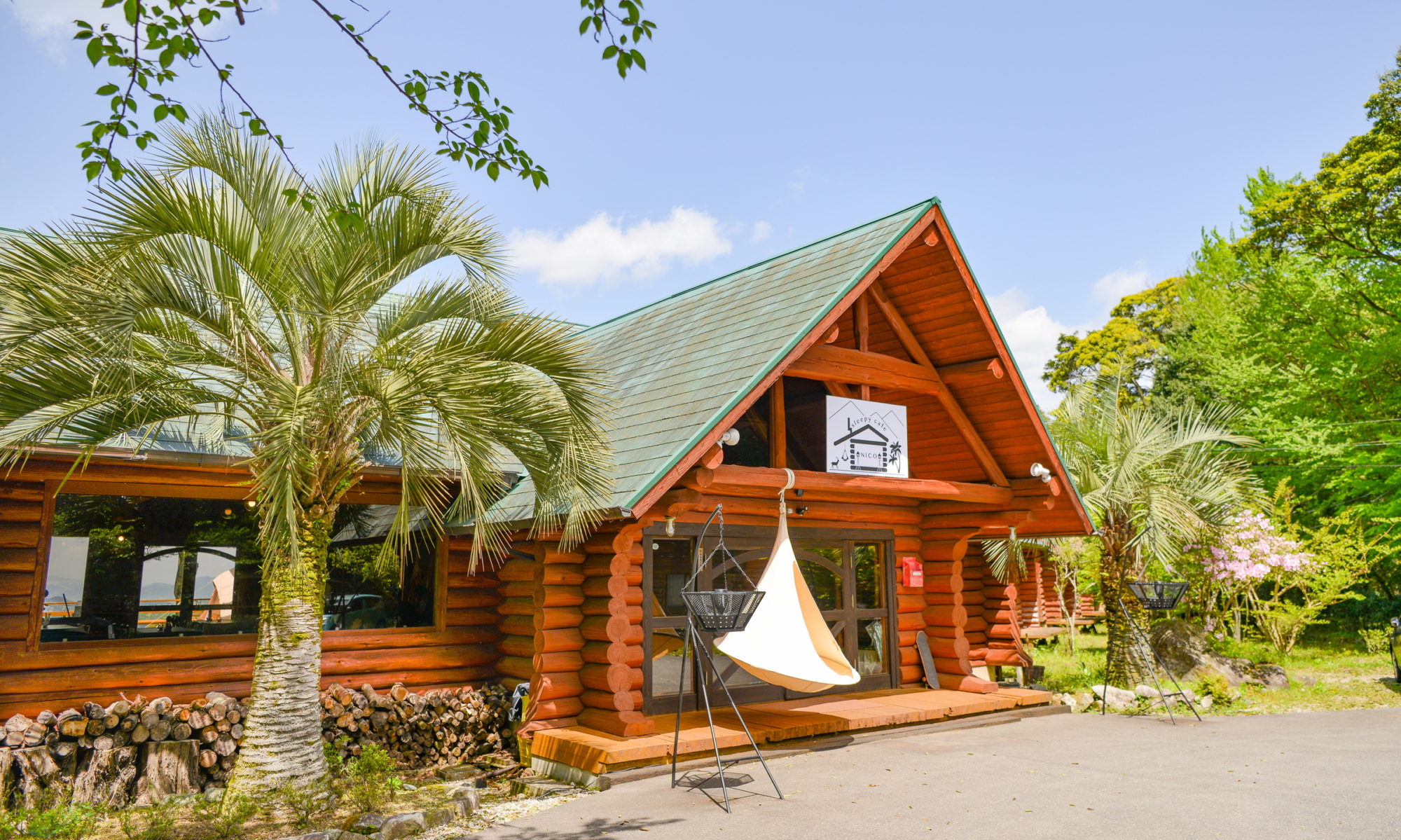 スリーピーカフェ ニコ