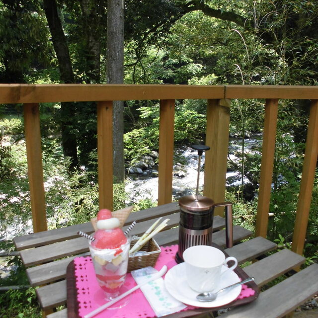 アウトドアカフェ 微睡