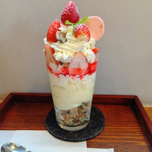 カフェ クヌルプ