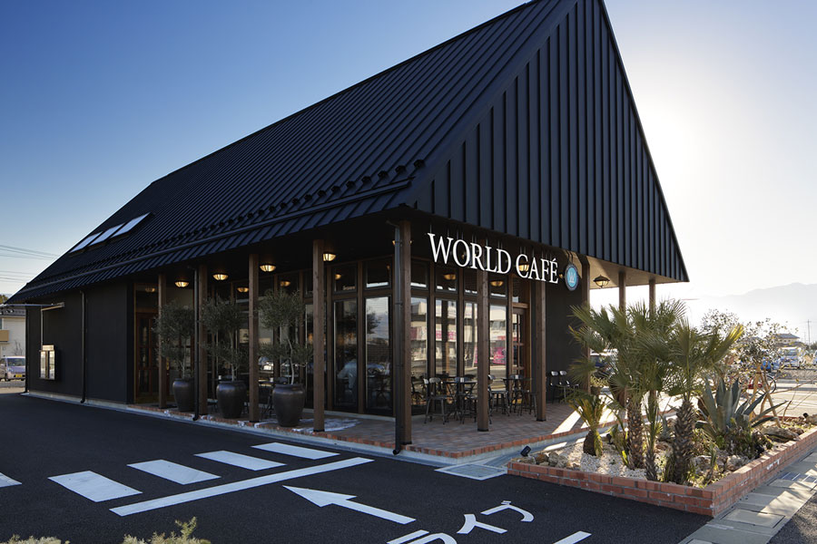 ワールドカフェ 甲府昭和店