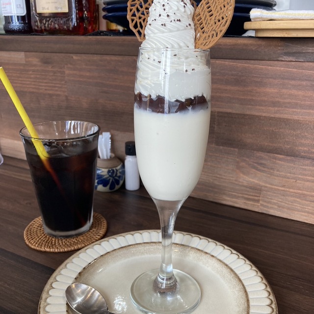 小さなカフェ セルクル