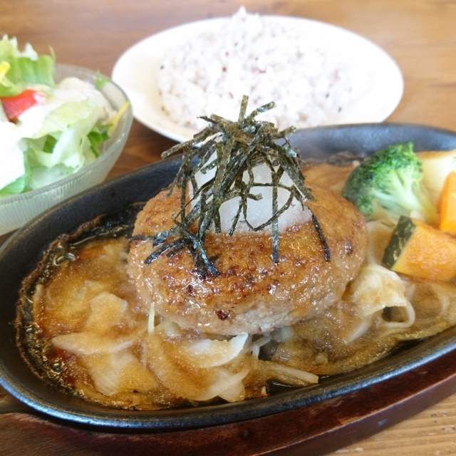 カフェ ムームー