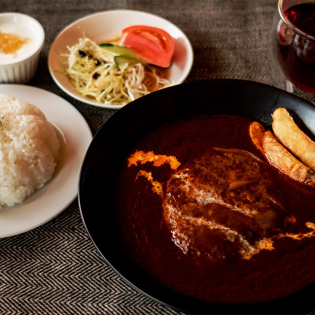 ムスタッシュ ボス