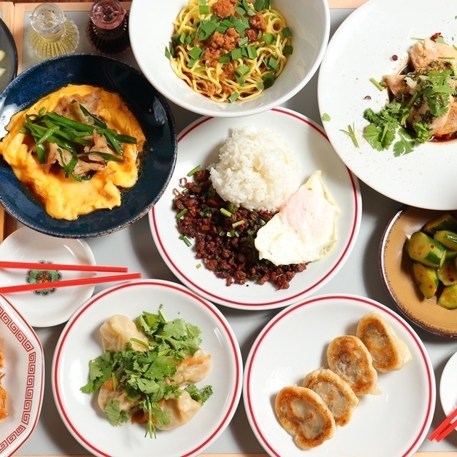 東京ギョーザスタンド ウーロン GREEN SPRINGS店