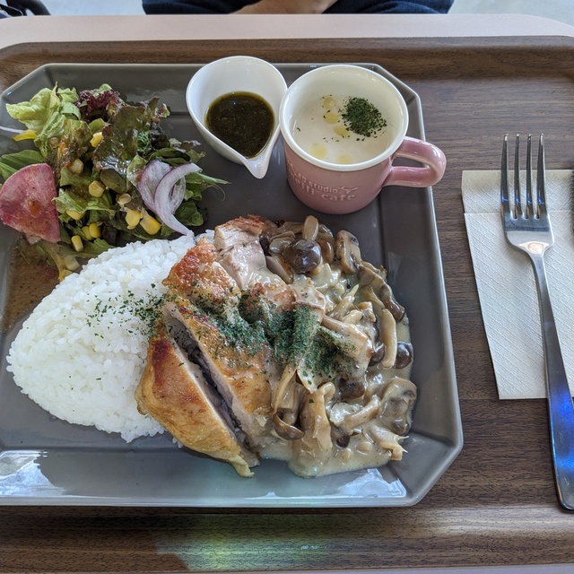 4D studio meili cafe