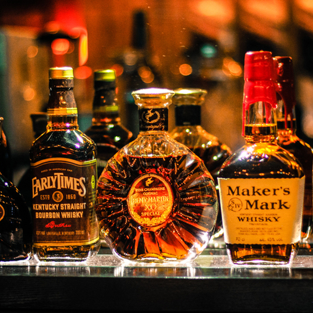 CAFE & DININGBAR GEM