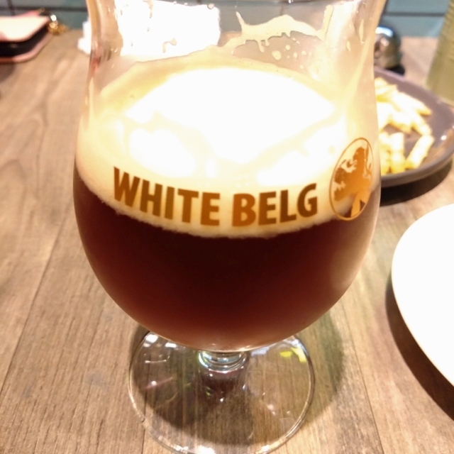 CRAFT BEER KITCHEN BARLEY FIELD