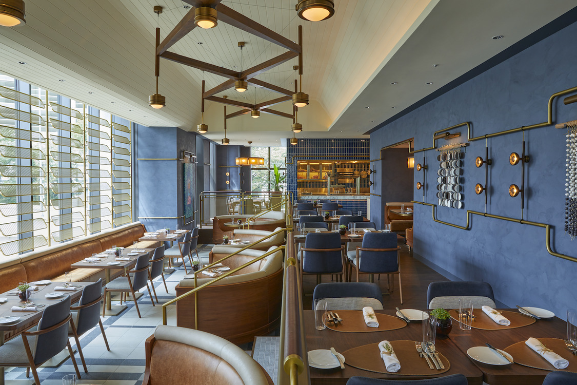 District Brasserie, Bar, Lounge