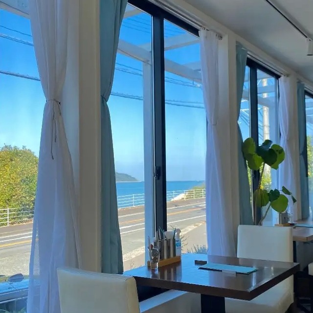 HICKORY Sea Side cafe