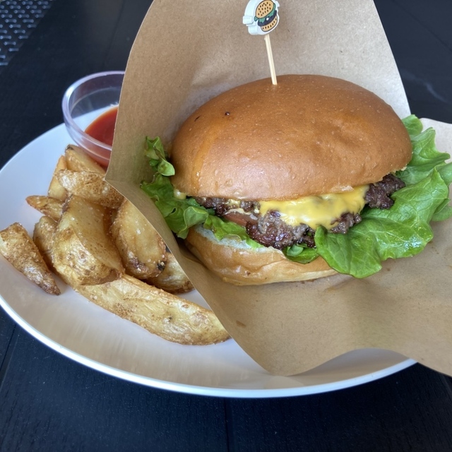 JUNKY’S Narita Mountain