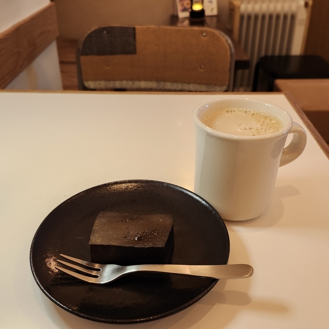 LUCKY STAR COFFEE AND BAR