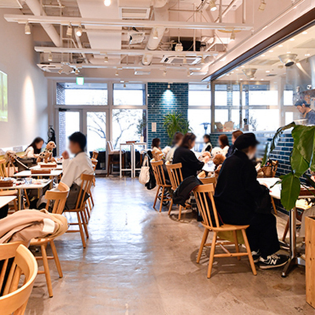 Salon de biogance cafe 横浜みなとみらい店