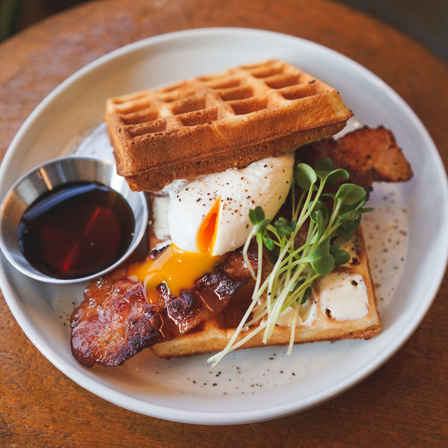SCHOOL BUS COFFEE STOP FUKUOKA
