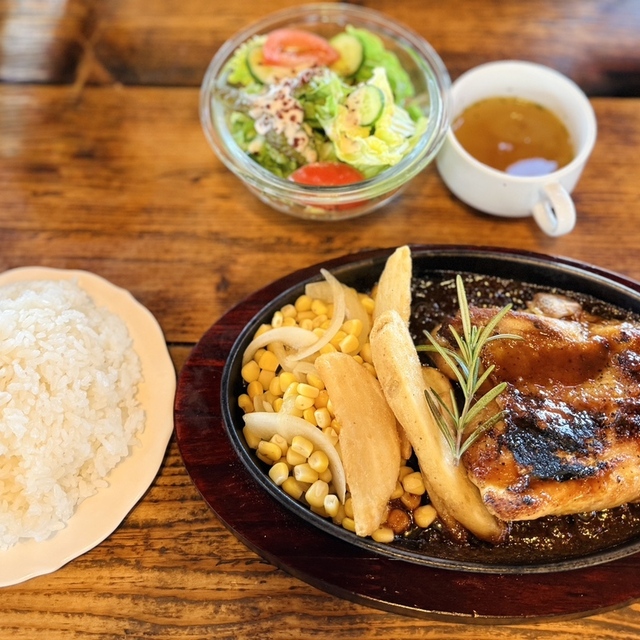 レストラン　ザ・マベリック