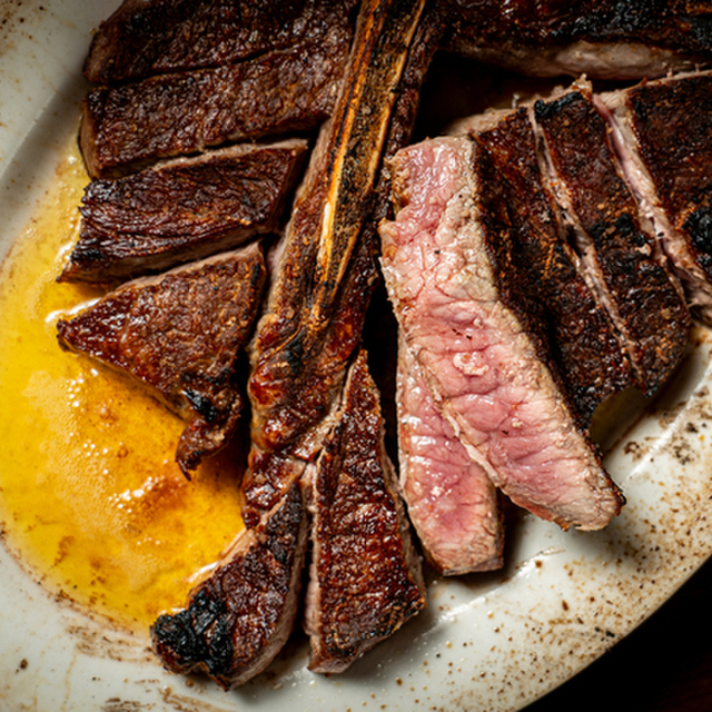 ベンジャミンテラスラウンジ