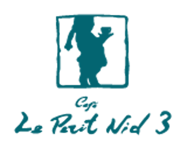 カフェ・ル・プティ・ニ・トロワ