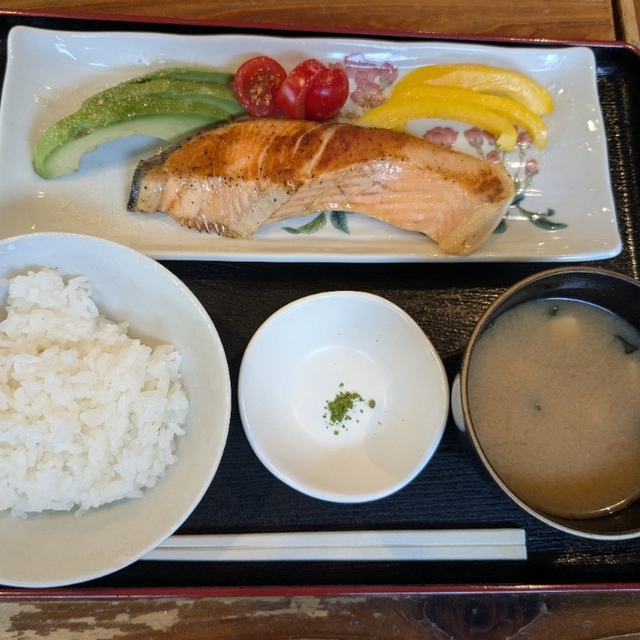 美肌ダイニング