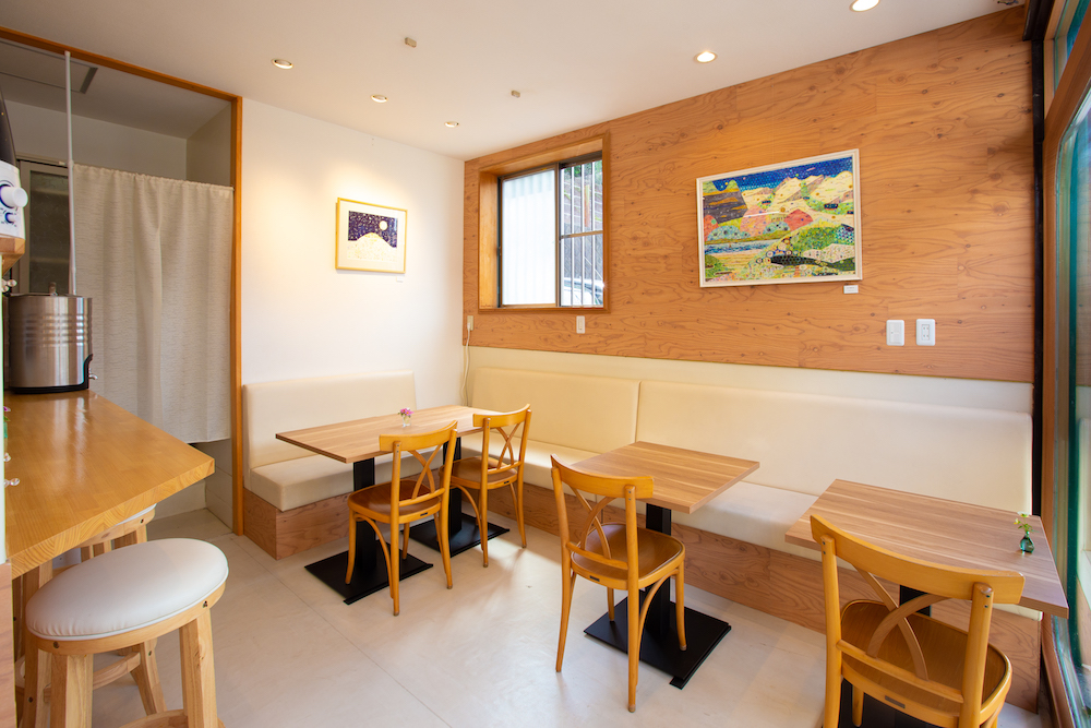 小さなレストランしいの木やま