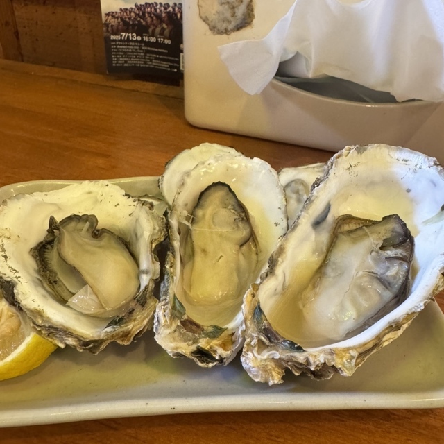 オリエンタルの青い月