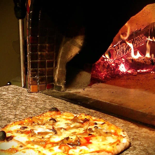 ピッツェリア武蔵野山居