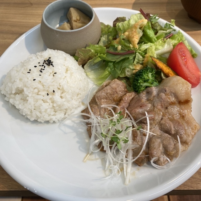 シマカラ食堂