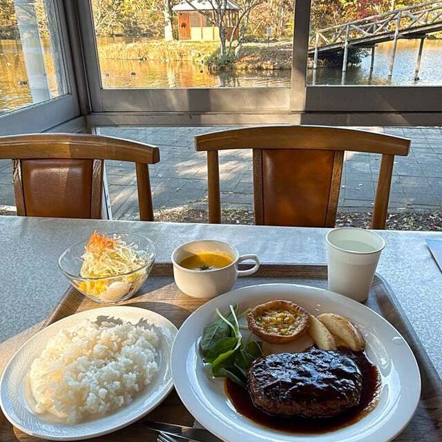 レストラン湖水